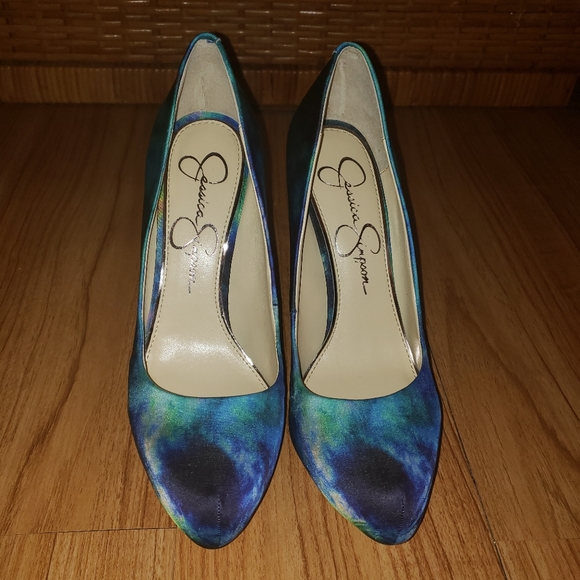 Jessica Simpson Pumps - Picture 2 of 4